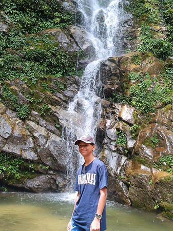 am i thin or do i look thin here ???